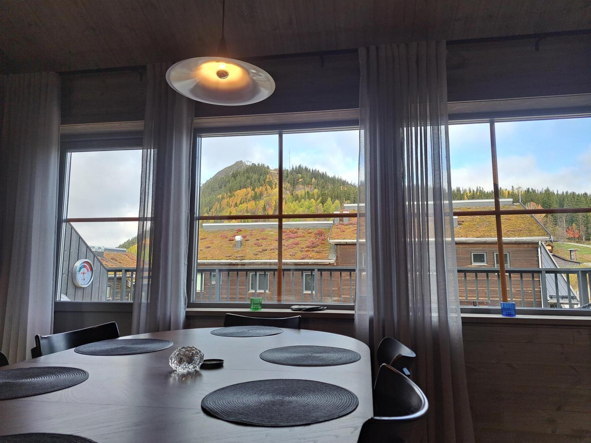 Funaesdalsporten Funaesdalen Bagian luar foto